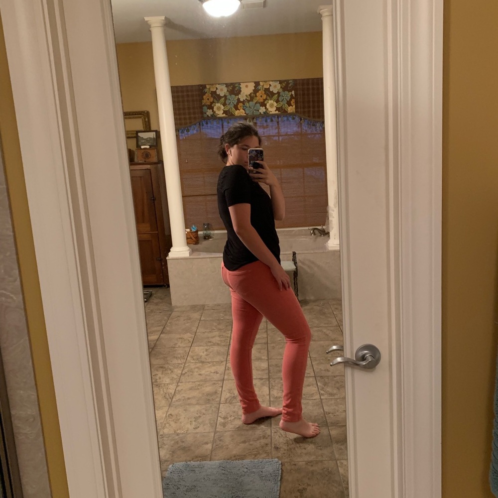 Coral jeans